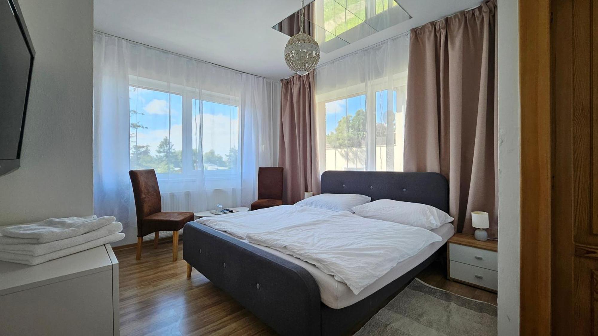 Penzion Toliar Hotel Stara Lesna Exterior photo